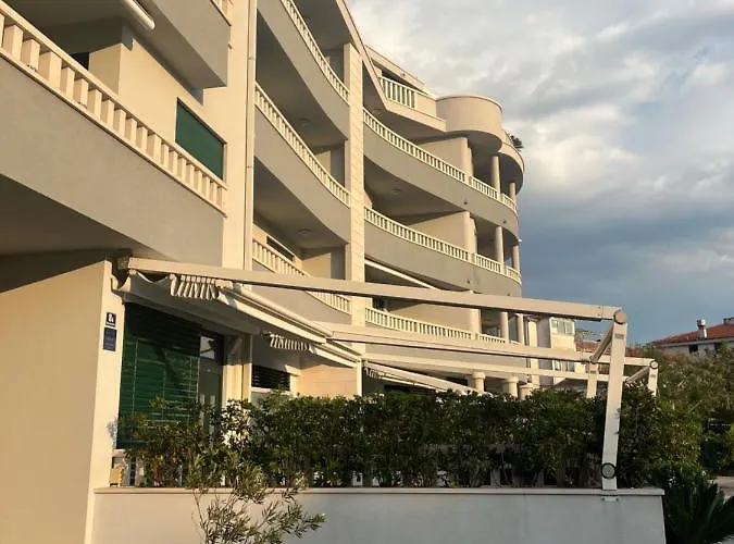 Ambasador Макарська