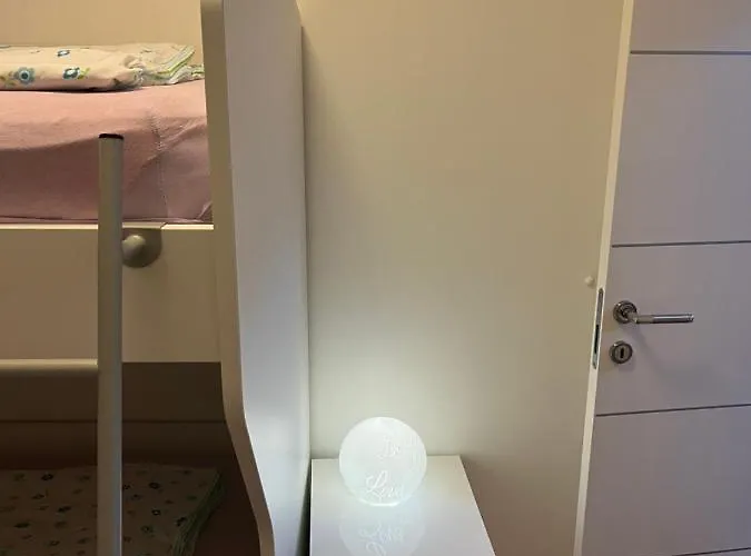 Ambasador 马卡尔斯卡